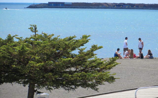Harbour View Motel on Ahuriri Beach in Napier NZ with sea view suites