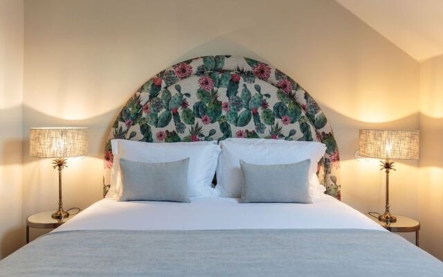 Dear Lisbon -Valmor Palace