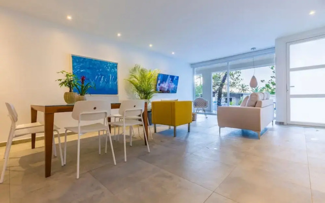 Boca Catalina 2bd 2bt Apt 1
