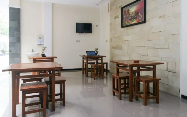 Airy Syariah Dr Wahidin 43 Bojonegoro