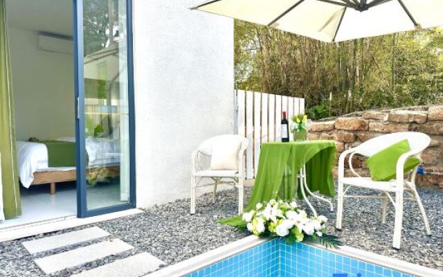 Fantasia Hotel (Weizhou Island Branch)