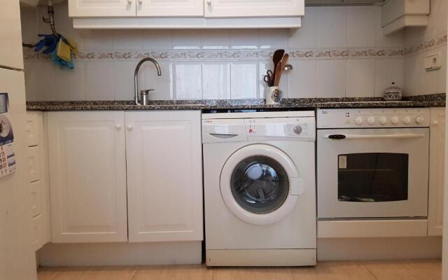 Apartamentos Apolo12 (1-1º-B)