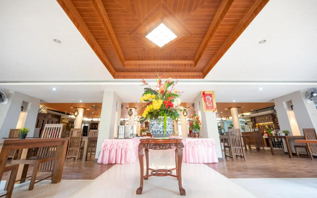 Juntra Resort and Hotel