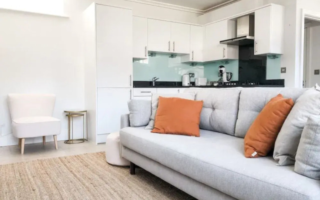 Windsor Mews by Stay Focused SA