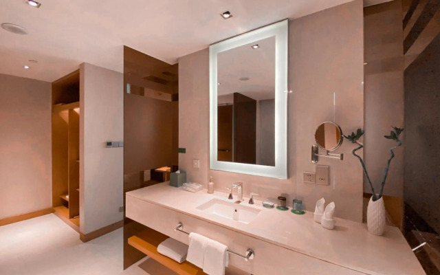 Junluxe Hotel Guangzhou Science City-Free Shuttle Bus Service to Guangzhou Canton Fair