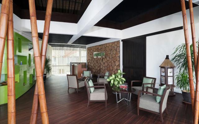 Golden Palm Tree Sepang