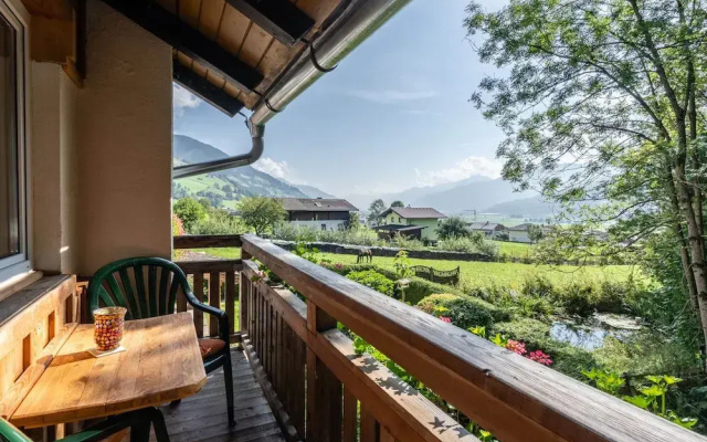 Apartment With Mountain View