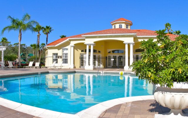 Runaway Beach Club Resort