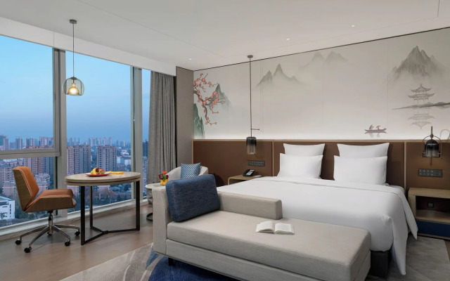 Pullman Huai'an Falcon