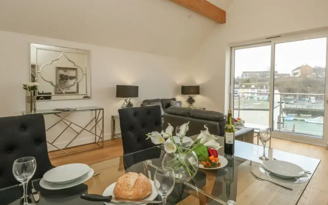 Harbourside Haven Penthouse 2