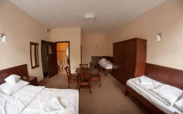 Rynek 6 retro pub & hostel