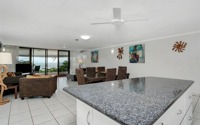 Roydon Beachfront Apartments