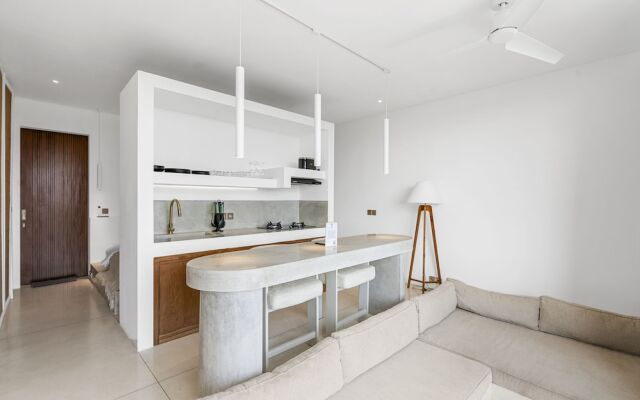 Sore Suites at Pererenan by Betterplace