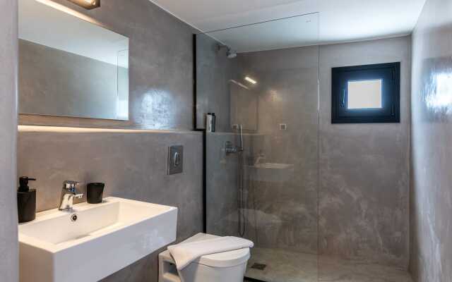 Yalos Mykonos 4 Bedroom Luxury Home Ornos