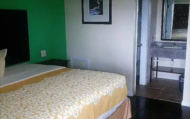 Budget Inn
