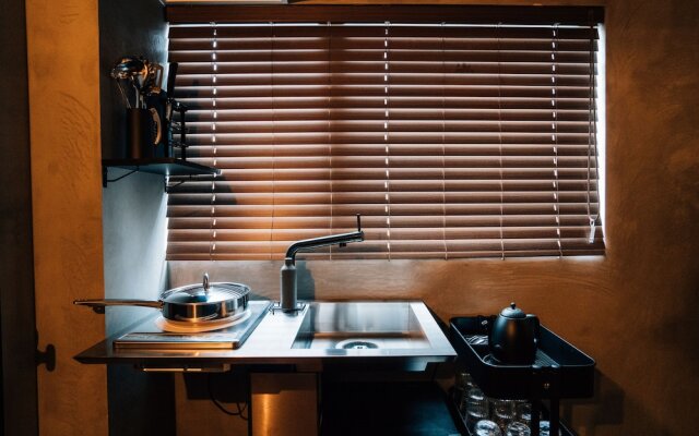 mizuka Nakasu 1 - unmanned hotel -