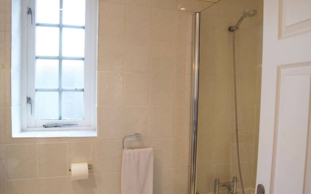 Charming 2 Bedroom Apartment In Fabulous Wandsworth