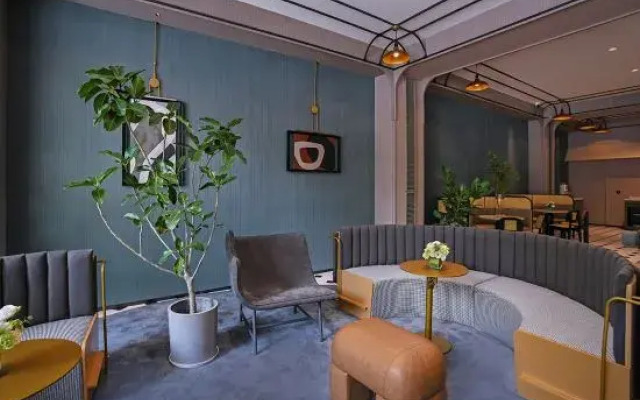 RANZ Lanz Hotel Shenzhen Vanke Yuncheng (Xili Subway Station)