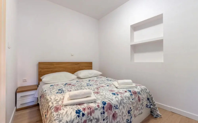 Beautiful Apartment in Jesenice With Wifi and 2 Bedrooms