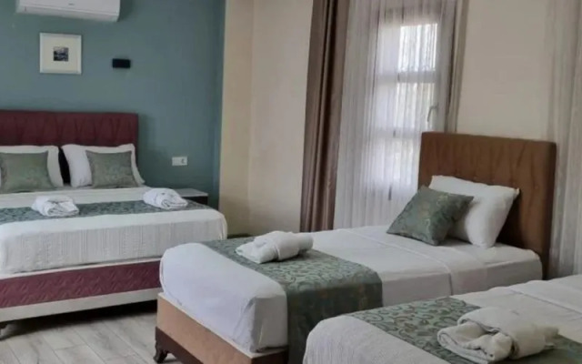 Otel Sezgin Kuşadası