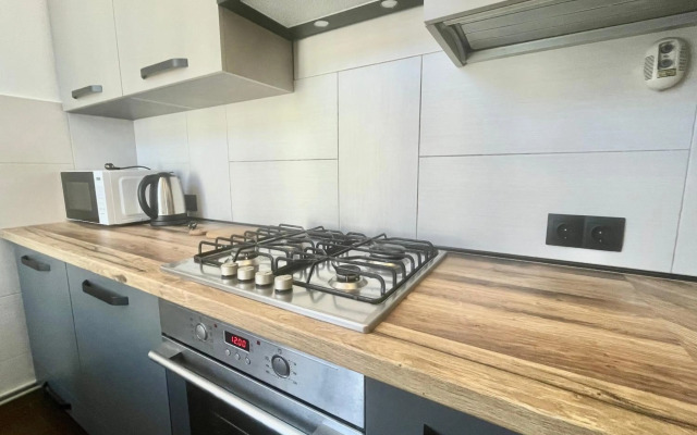 Куліша 15, апартаменти в центрі,ТЦ Форум,оперний