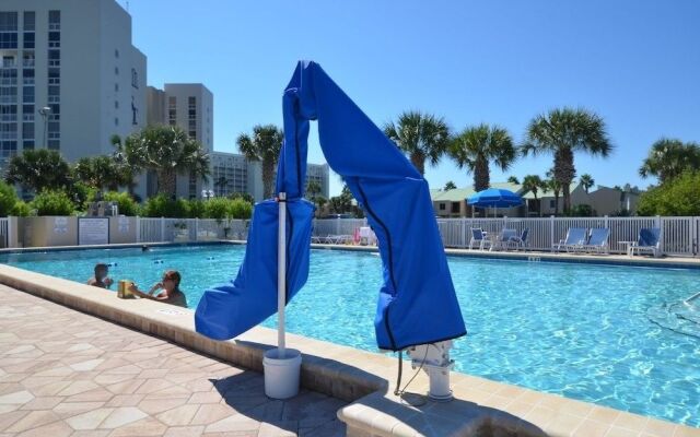 Shoreline 1116 Condo by RedAwning