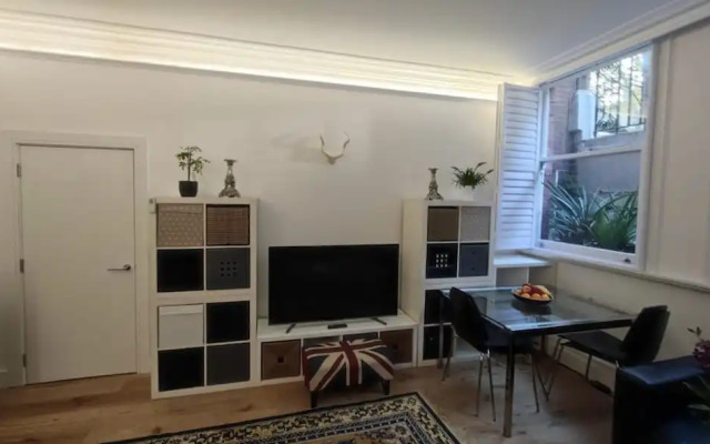 Cosy London Apartment With 2 Bedrooms