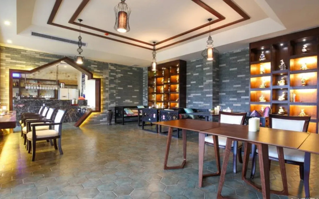 Carefree Resort