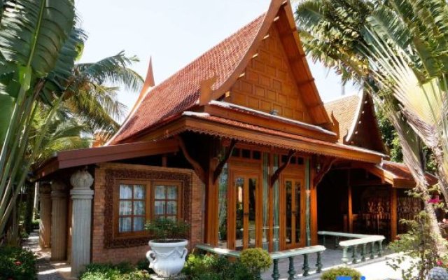 Royal Thai Villas Phuket