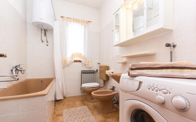 Amazing Home in Sisan With Wifi and 3 Bedrooms