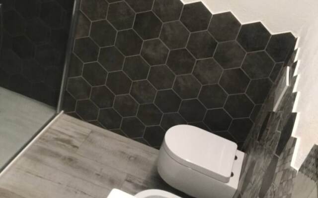 Bright Newly Renovated Apartment Cir Vda Saint-pierre 0014