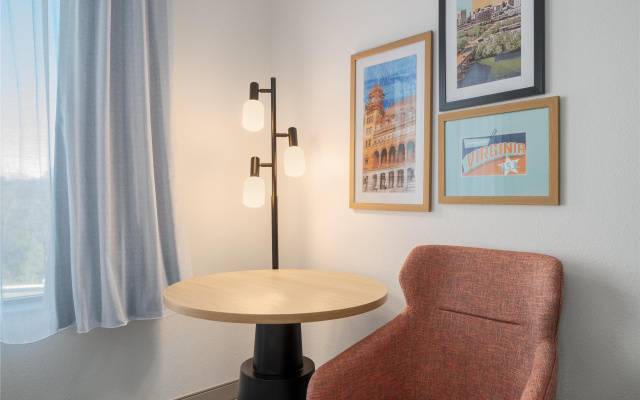 Hampton Inn by Hilton Richmond Chester