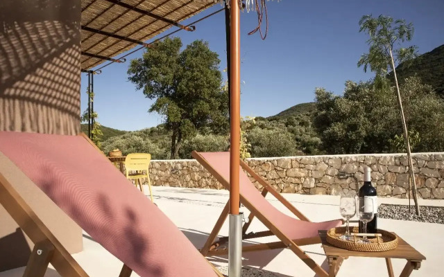 Rock n' Olive Villas