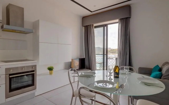 Seaview Apartment Top Location in Sliema