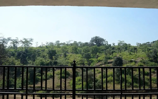 Sadanira Resort
