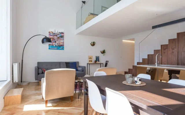 Bright & Spacious Sanctuary in the Center of Porto