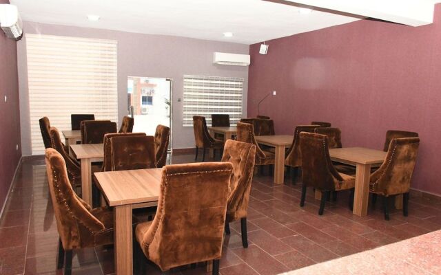 Goodview Suites& Apartments