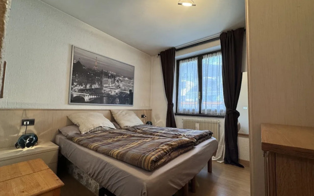 018 Bilocale in Centro Pinzolo