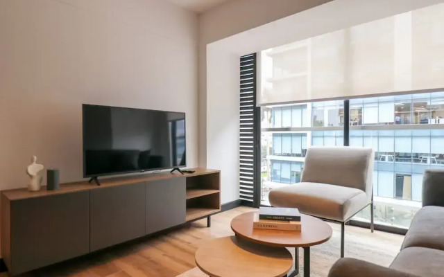 w Prestigious 2BR w Amazing Deco in San Isidro