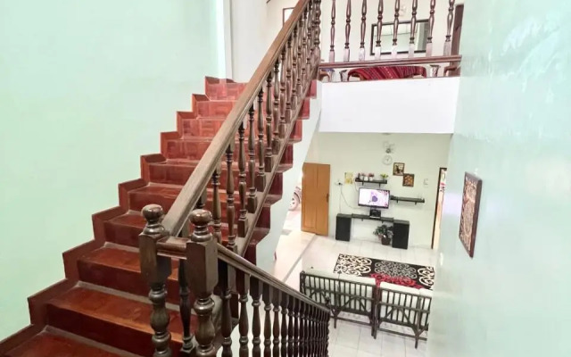Teratai Homestay Batu Buruk