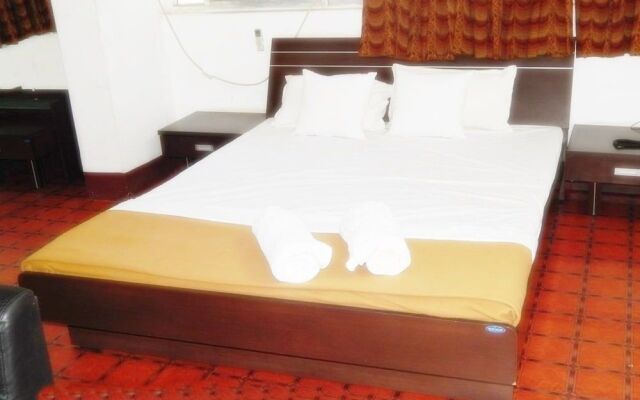 Hotel Ashapura International By Zingo