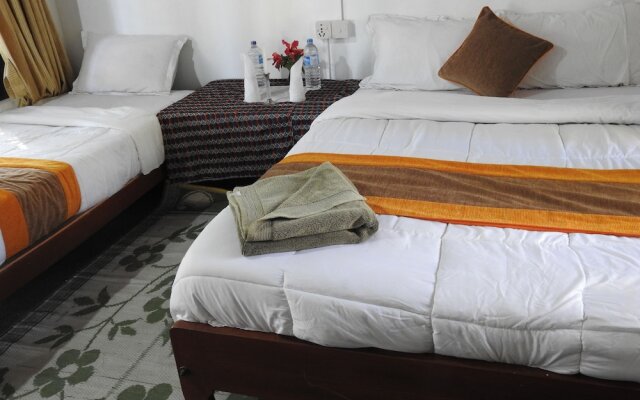 Rhino Lodge Bardia