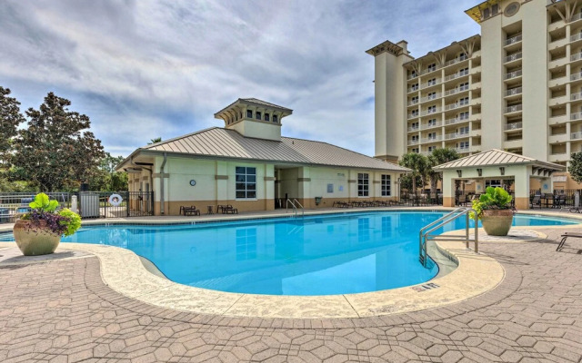 'the Beachcomber' Escape w/ Club Amenities!