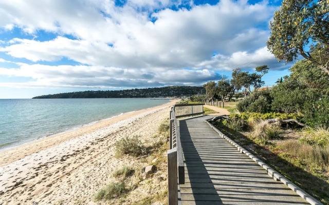 Foreshore Beach House: ideal family location