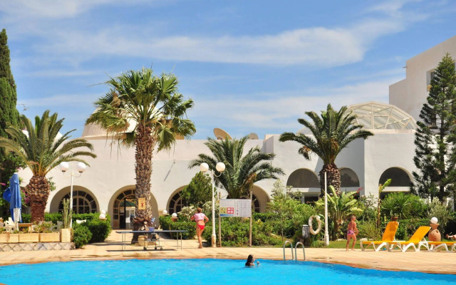 Zodiac Hotel