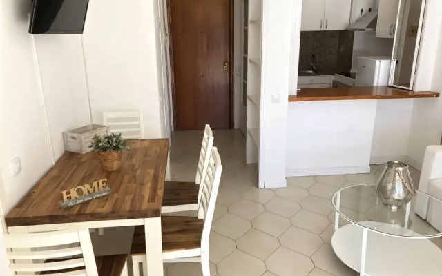 T&H Novelty 115 Family Apartment Salou