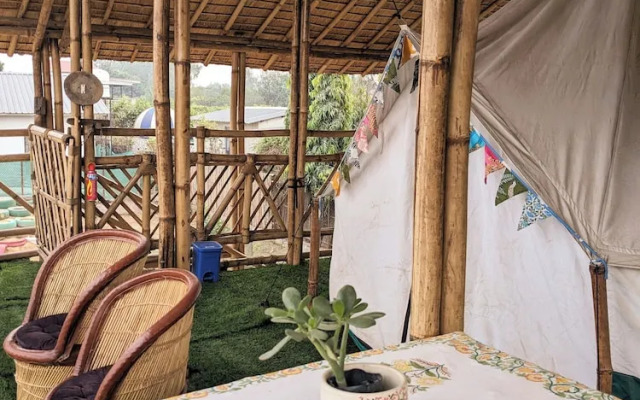 Tuk Tuk Gilhari Noida