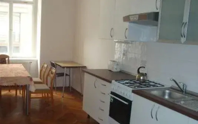 Gallery Hostel
