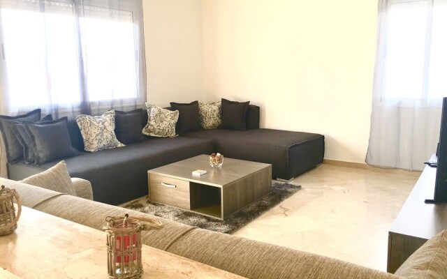 Luxurious Apartment with Private Garden
