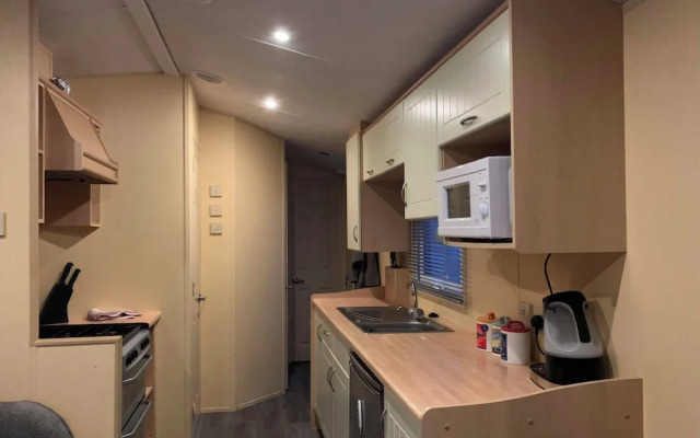 Serenity Place Caravan 2 Double Beds With Varanda